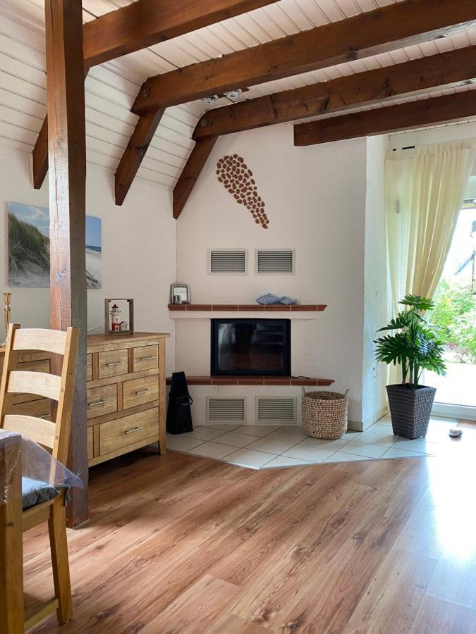 Ferienhaus Robbe Dorum Ngoại thất bức ảnh
